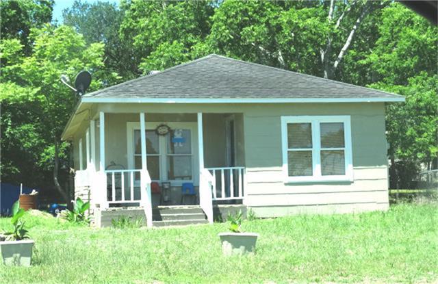411 Christmas Rd