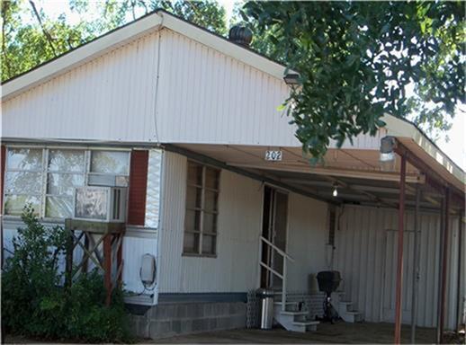 411 Christmas Rd