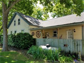For Sale: 200 S Pecan St Moulton, TX 77975