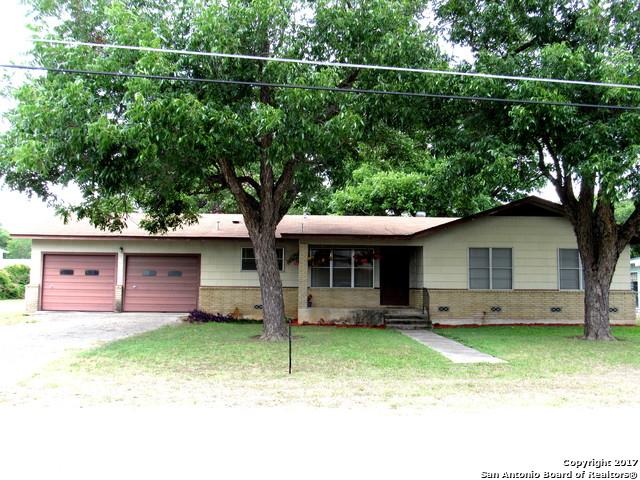 305 Mockingbird Ln
