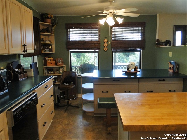 For Sale: 120 Valley View Trl Comfort, TX 78013