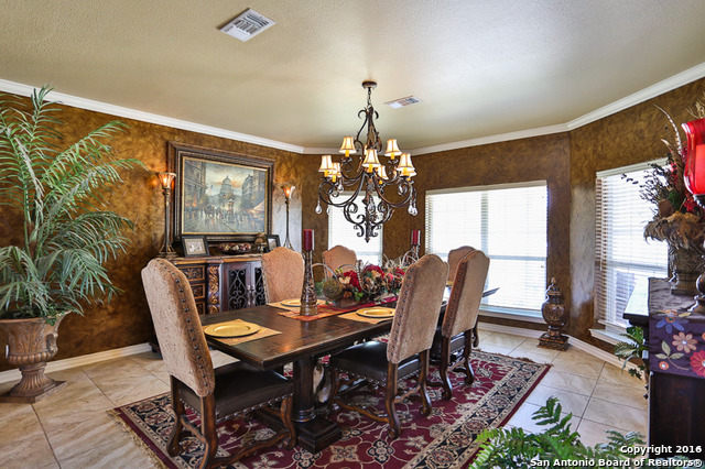 For Sale: 8467 Rolling Acres Trl Boerne, TX 78015