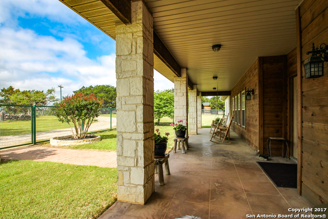 2068 Medina Hwy