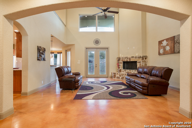 1580 County Road 2801 E