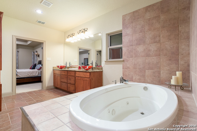 1580 County Road 2801 E