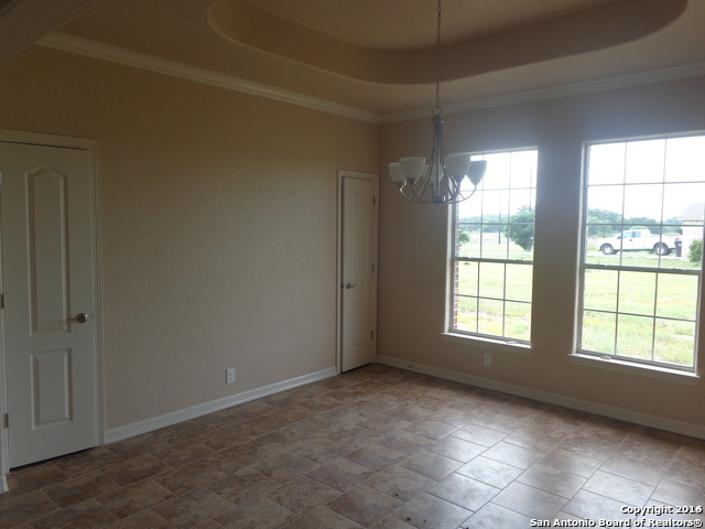 For Sale: 315 Mustang Rdg Natalia, TX 78059