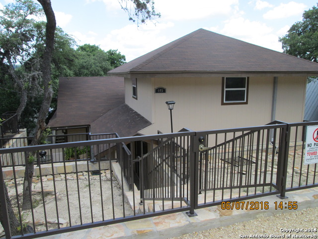 For Sale: 445 Lookout Dr Pipe Creek, TX 78063