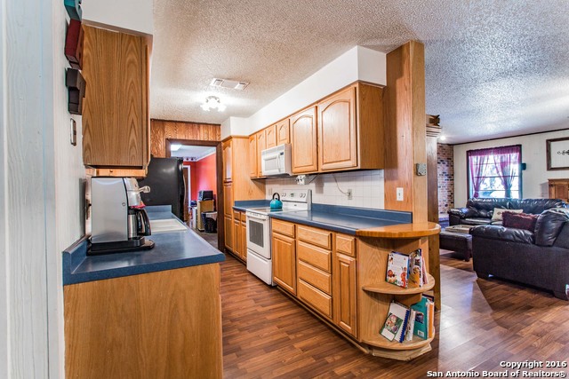16 Sunrise Dr