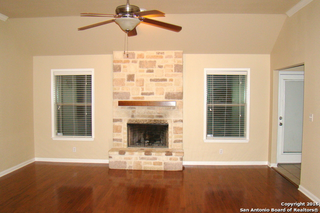 806 Deep Water Dr