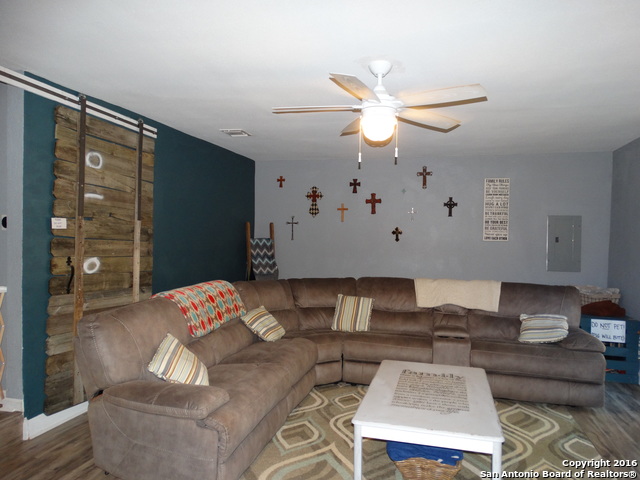 1020 Chisolm Trl