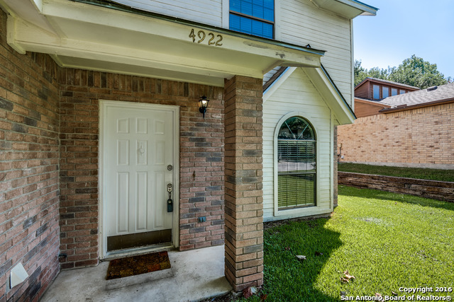 4922 Castle Hill Dr