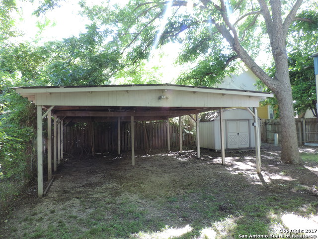 4022 Colonial Sun Dr