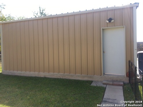 For Sale: 491 W Nacogdoches St New Braunfels, TX 78130