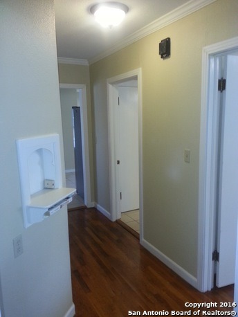 For Sale: 491 W Nacogdoches St New Braunfels, TX 78130