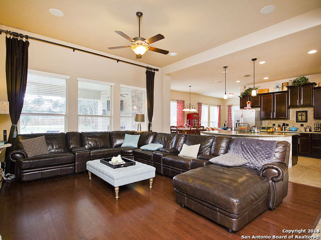 For Sale: 224 Lowman Ln New Braunfels, TX 78132