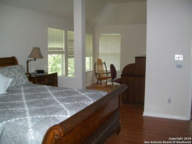 For Sale: 13614 Hercules Ln Universal City, TX 78148