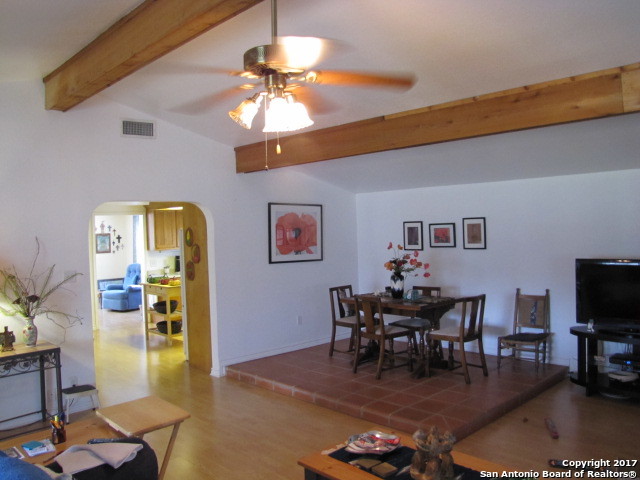 301 Meadow Lake Dr