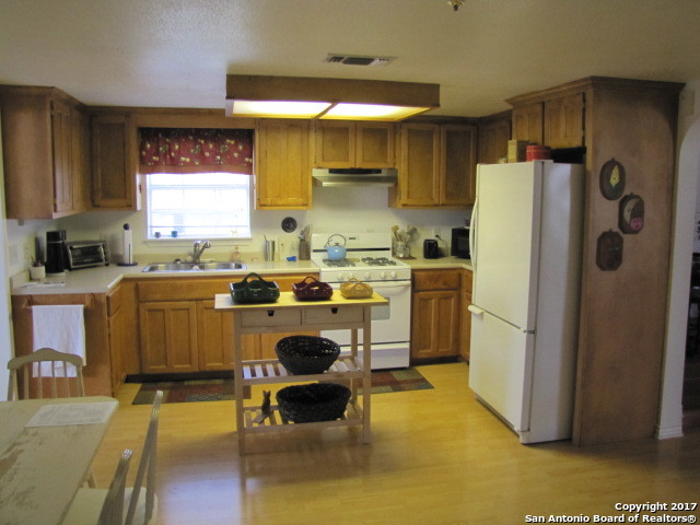 301 Meadow Lake Dr