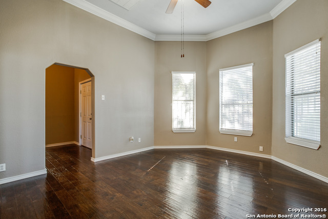 301 Lamar St