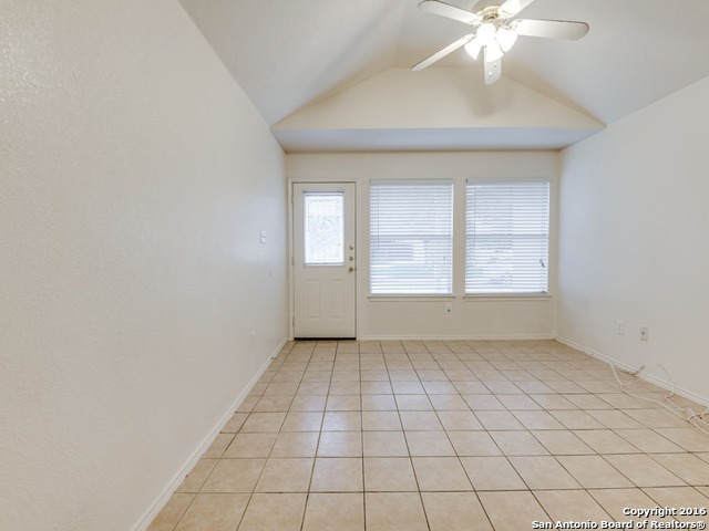 For Sale: 3202 Eisenhauer Rd #902 San Antonio, TX 78209