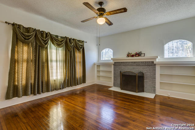 1103 Hammond Ave