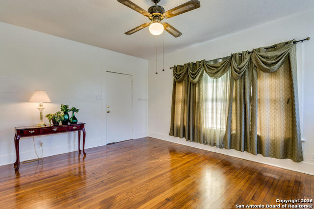 1103 Hammond Ave