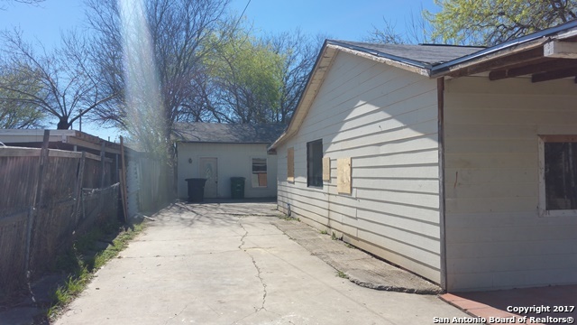 520 Avenue C