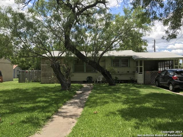 1735 Lee Hall
