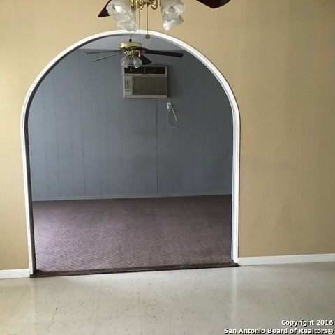 251 E Ravenhill Dr San Antonio, TX 78214