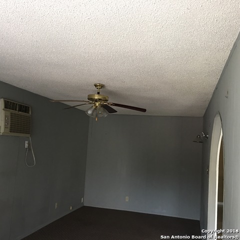 251 E Ravenhill Dr San Antonio, TX 78214