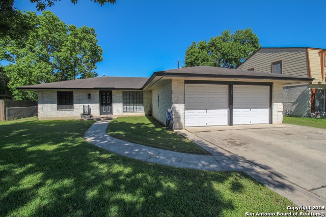 3511 Vinecrest Dr San Antonio, TX 78219