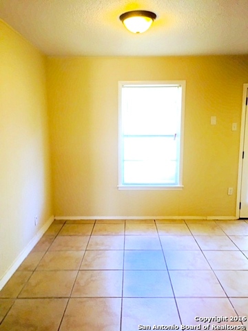 4431 Seabreeze Dr