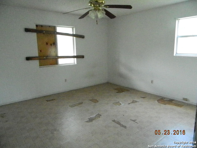 8818 Troy Dr San Antonio, TX 78221