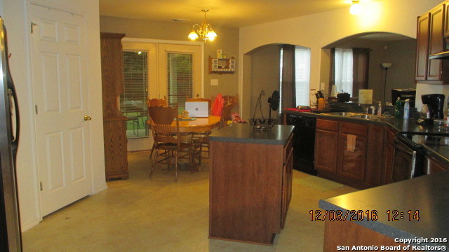 251 Hallie Cv