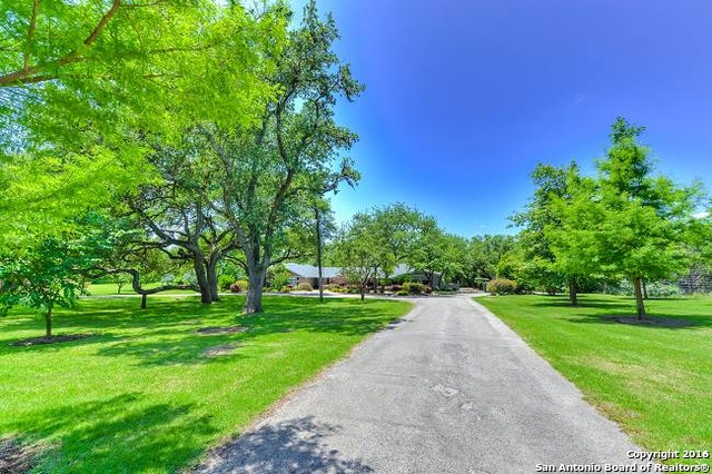 For Sale: 403 Tomahawk Trl San Antonio, TX 78232