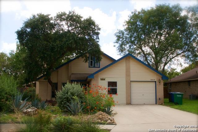 2414 Moss Bluff St