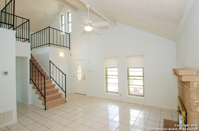 2414 Moss Bluff St
