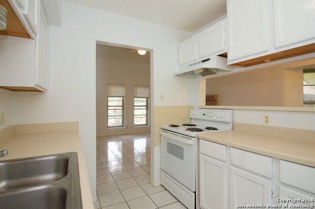 2414 Moss Bluff St