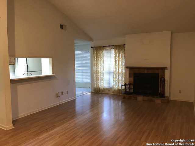 2255 Thousand Oaks Dr #809