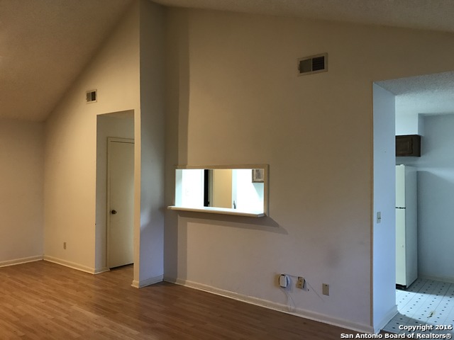2255 Thousand Oaks Dr #809