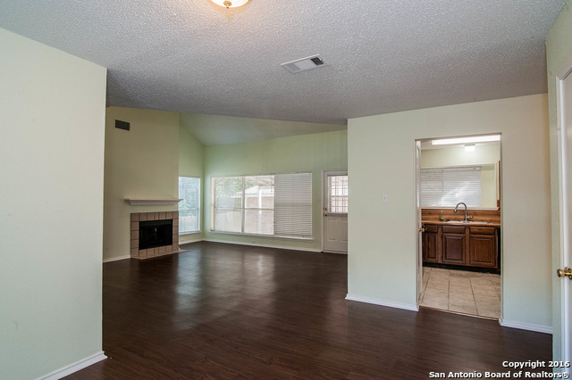 For Sale: 6410 Gray Rdg San Antonio, TX 78233