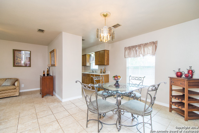 4927 Casa Grande St San Antonio, TX 78233