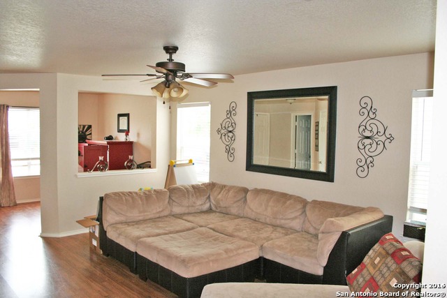 7523 Cedar Farm San Antonio, TX 78239