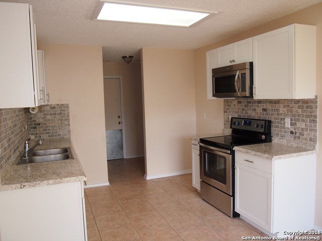 9614 Fulwood Trl