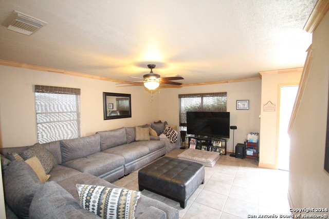 4907 Farmsfield