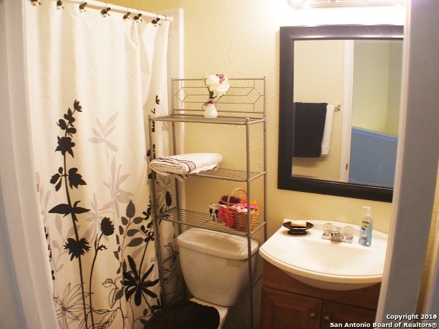 For Sale: 3855 Candleglenn Dr San Antonio, TX 78244