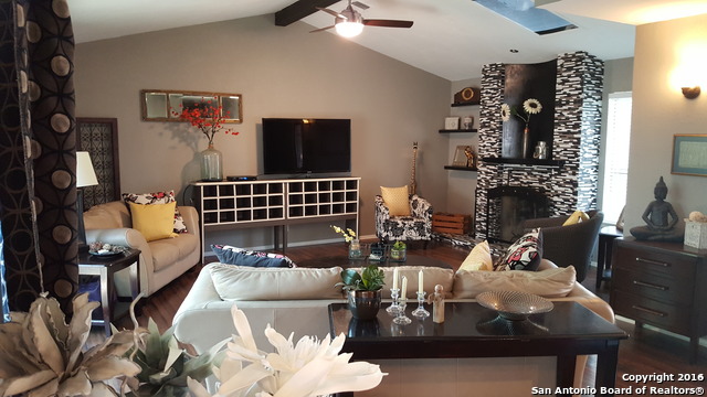 4322 Shavano Woods St San Antonio, TX 78249