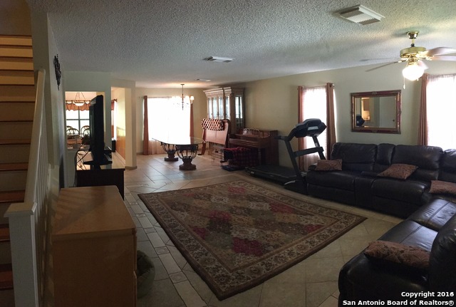 For Sale: 9626 Hillside Trl San Antonio, TX 78250