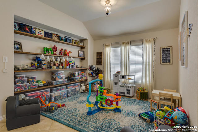 25047 Elwell Pt