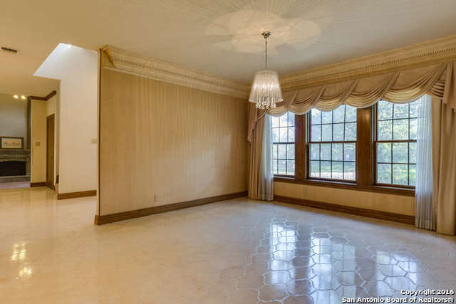10 Mayborough Ln